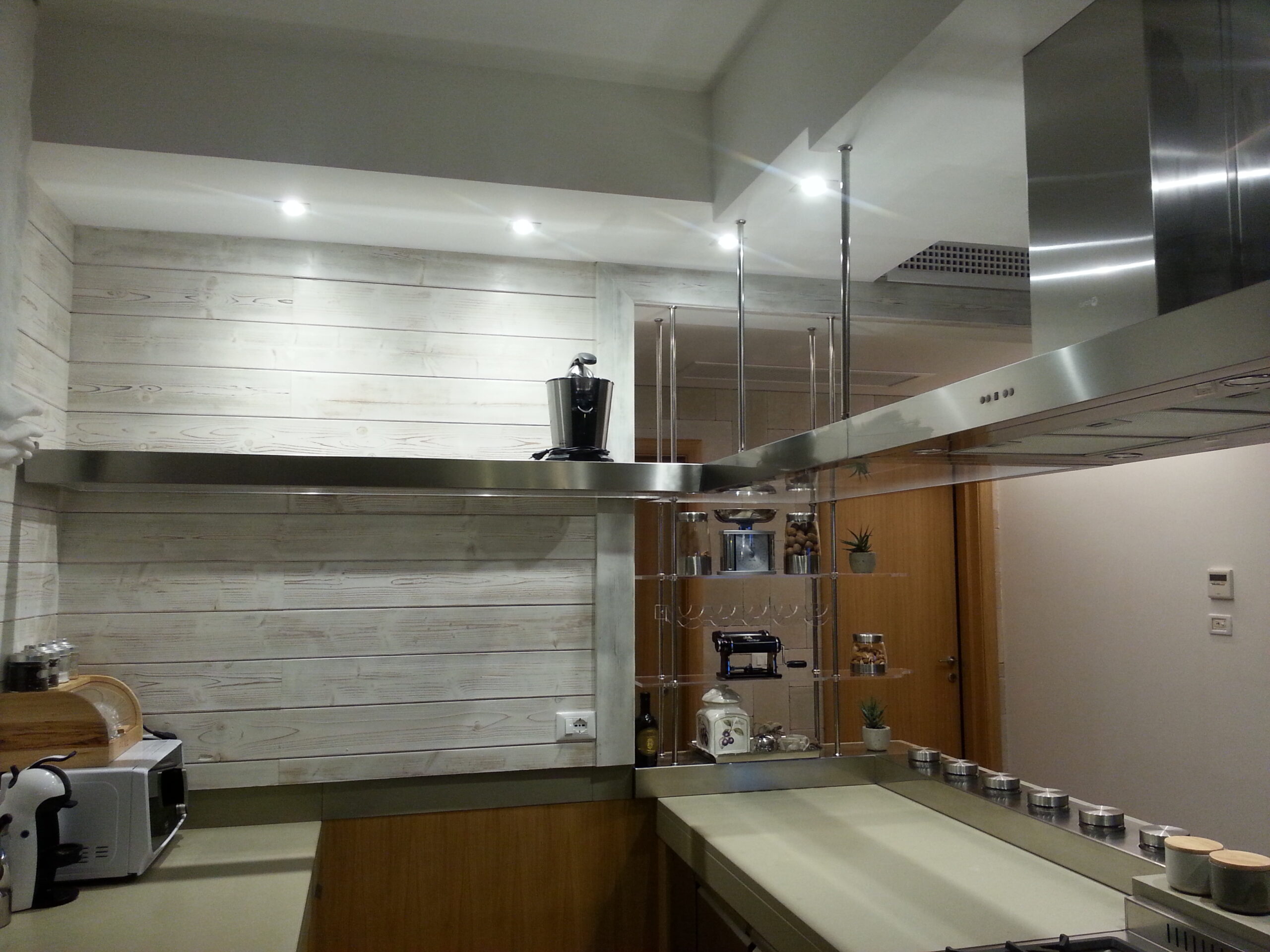 realizzazione complementyi di arredo in acciaio e vetro metalsystem aradeo lecce puglia italia